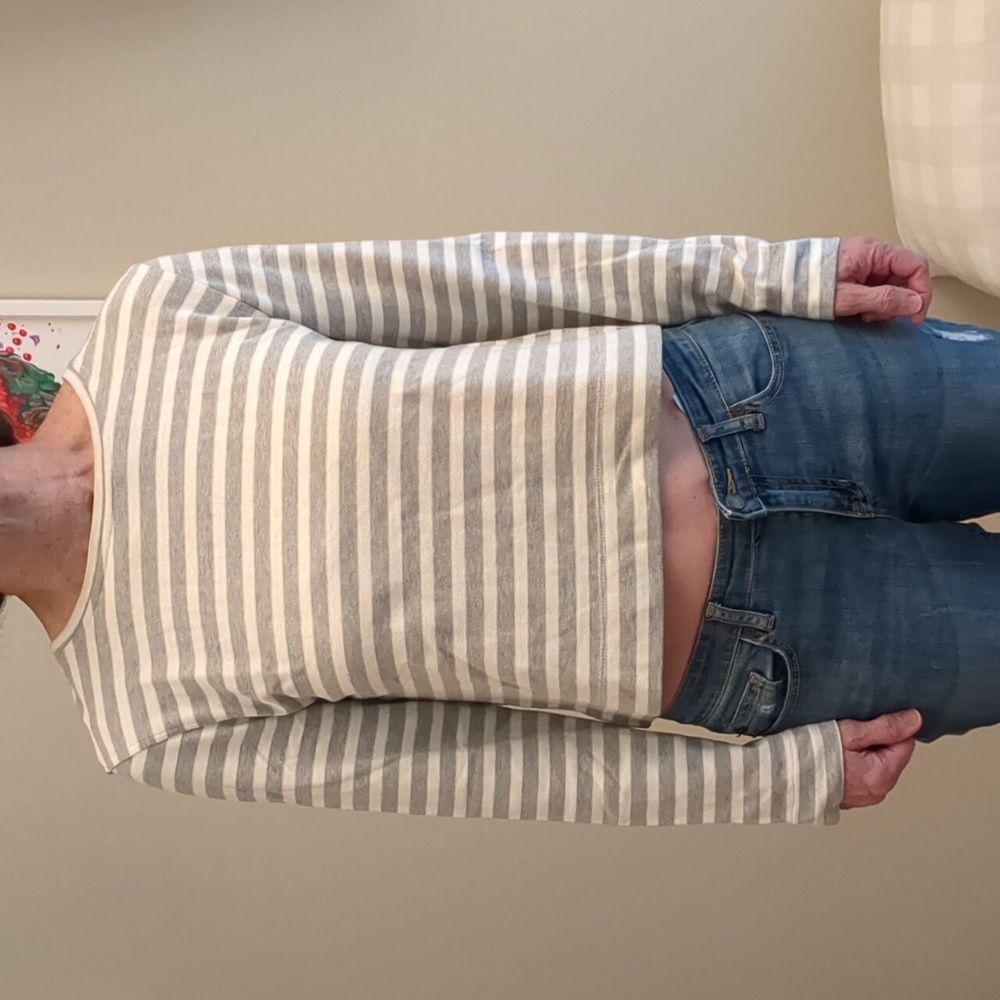Kinly grey and white striped shirt